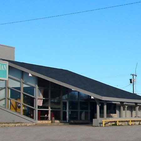 Townsman Inn Larned Экстерьер фото